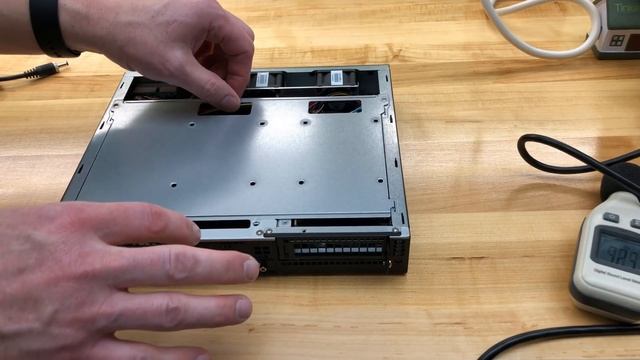 World's First Supermicro SuperServer SYS-E300-9D unboxing & BIOS settings [4K] смотреть онлайн