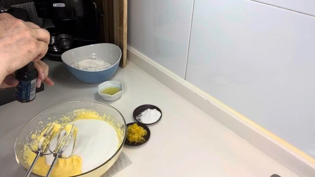 Лимонный кекс- очень влажный, ароматный, нежный! смотреть онлайн