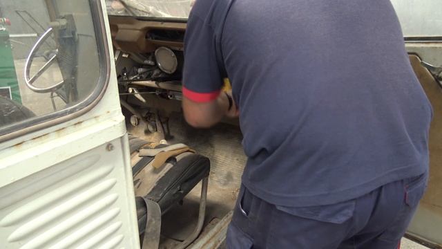 Citroen AK 350 .Restauración total. Cap. 2, desmontaje [Manzanero Works] смотреть онлайн