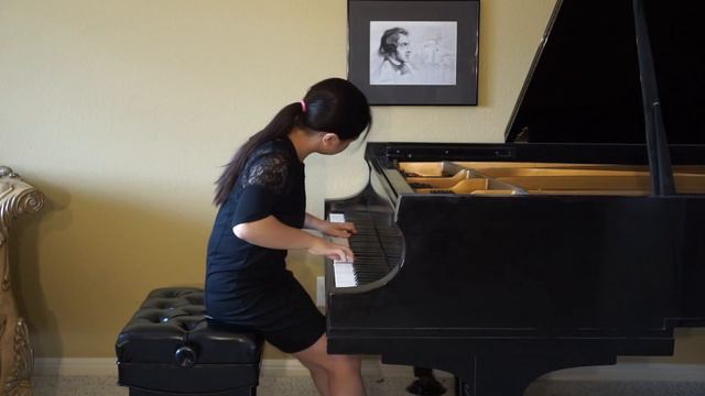 Beatrice Hoang (15) performs Beethoven Piano Sonata No. 7 in D major, Op. 10, No. 3, 4th Mov. смотреть онлайн