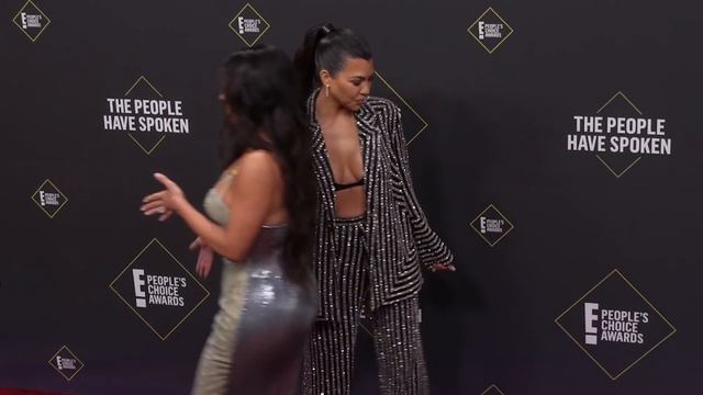 Selena Gomez, Kourtney Kardashian Y Bebe Rexha Le Dicen ADIÓS Al Photoshop!