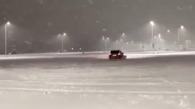 Дастер и снег смотреть онлайн