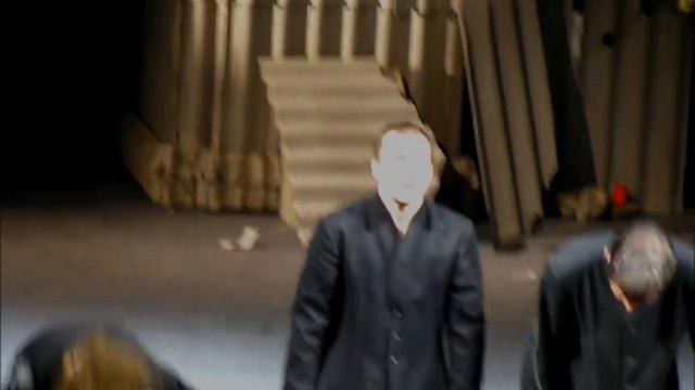 Поклоны ("Калигула", Э.Някрошюс) смотреть онлайн