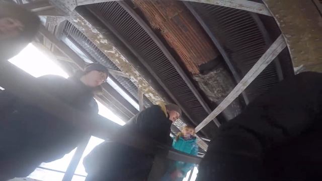 Джони. Заднее сальто с моста