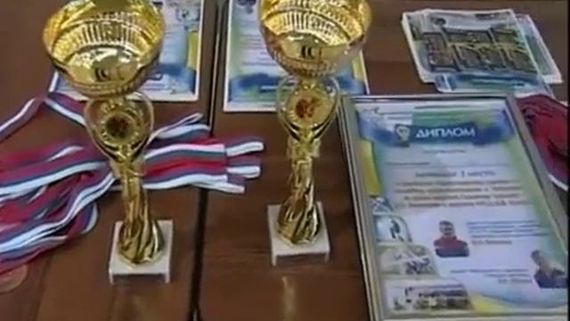 В Чебоксарах прошёл рождественский турнир по волейболу среди школьников смотреть онлайн