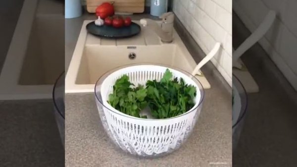 Сушилка для салата Twist&Dry голубая от Guzzini