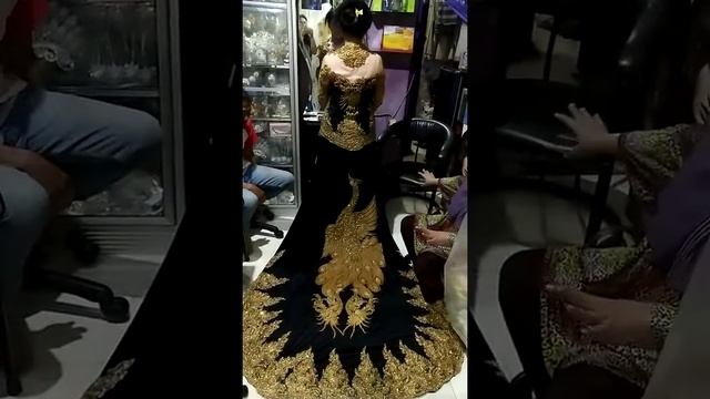 Fitting Baju Manten By : ERLIN SALON Tata Rias Pengantin - 082244149196 смотреть онлайн