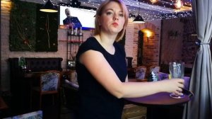 Правила работы официанта Урок №2 Правила работы с подносом