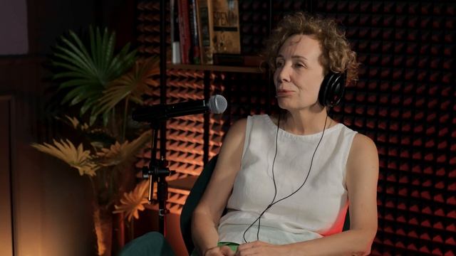Как искусство влияет на духовное пробуждение. Всемирно известная художница в ДУХОВКА-подкасты. смотреть онлайн