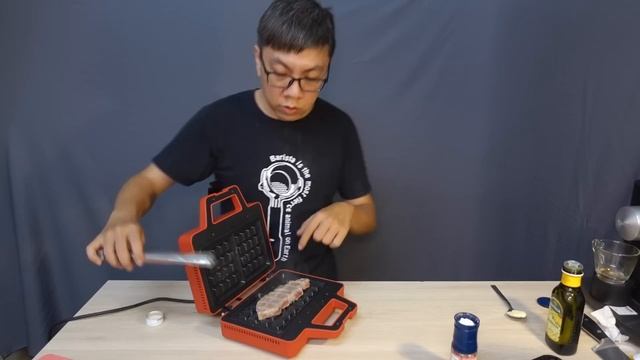 [吃爆] 鬆餅機？ 不！ 多功能食物調理機又來了 | 鬆餅機料理 | Bodum Bistro Waffle Maker смотреть онлайн