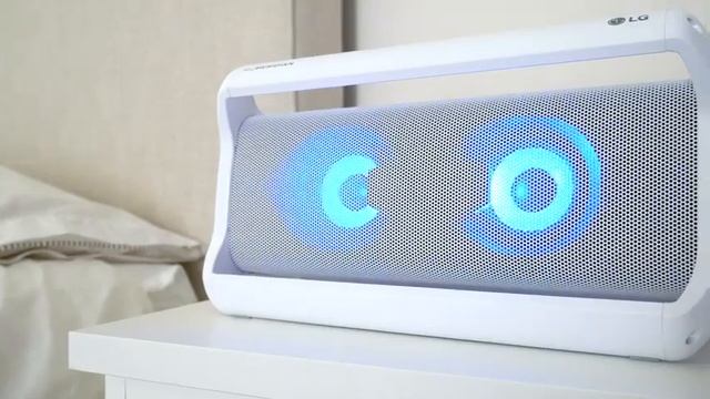 LG's New XBOOM Go PK7W Bluetooth Speaker Is The One To Get смотреть онлайн