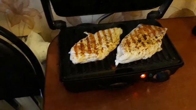 Курица в электрогриле смотреть онлайн