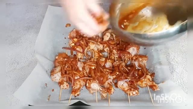 Куриные крылышки в соево-медовом соусе на шпажках (шашлычок) смотреть онлайн