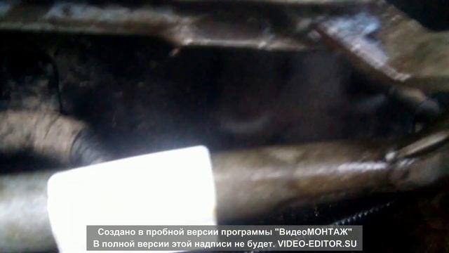 Шевроле Кобальт. Снимаем жабо для смазки трапеции стеклоочистителя.