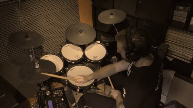 Shiley Bassey - Big Spender (DRUM COVER) смотреть онлайн