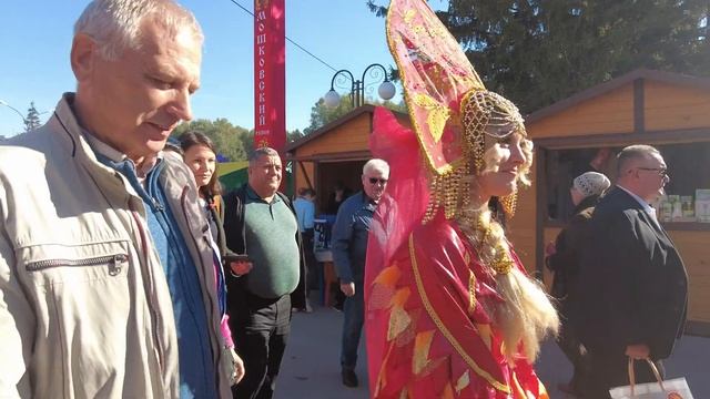 Обход Краснообской Ярмарки смотреть онлайн