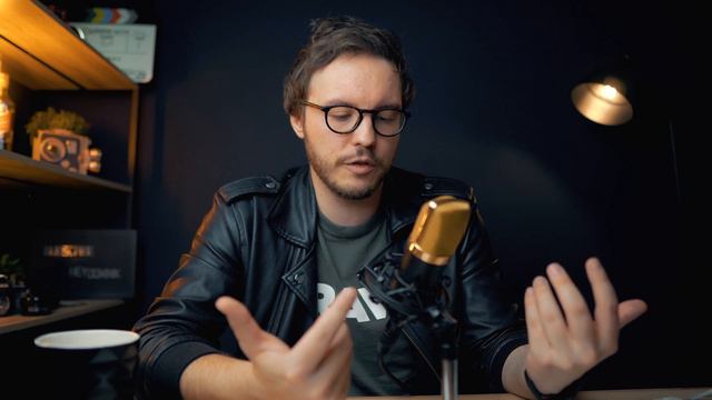 BEST YouTube Equipment & Super Cheap Setup (Video, Audio, Light & Editing Breakdown) смотреть онлайн