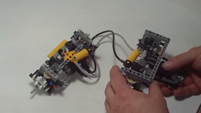 Hydraulics with old and new lego cylinders смотреть онлайн