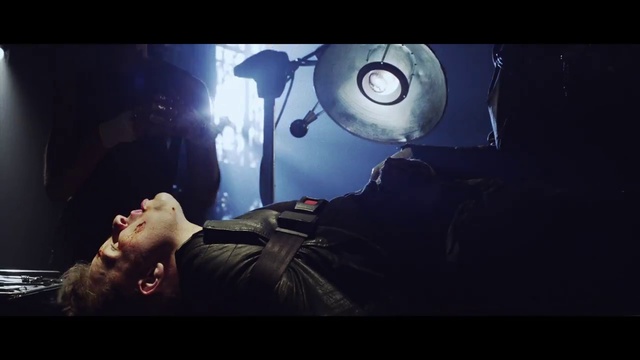 Fall Out Boy - The Phoenix смотреть онлайн