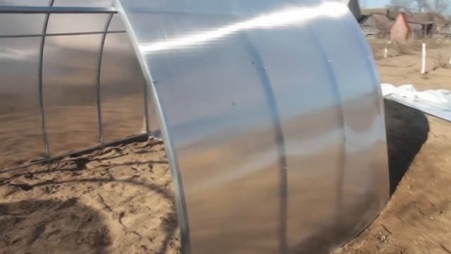 Установка теплицы все детали и секреты!!! смотреть онлайн