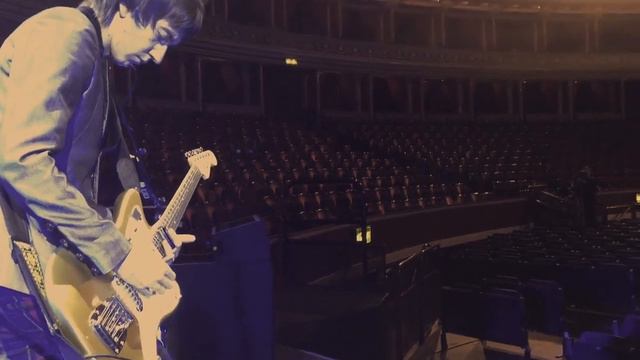 Jeff Wootton Plays His Fender Jazzmaster смотреть онлайн