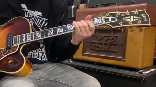 1956 Gibson Super 400CES смотреть онлайн