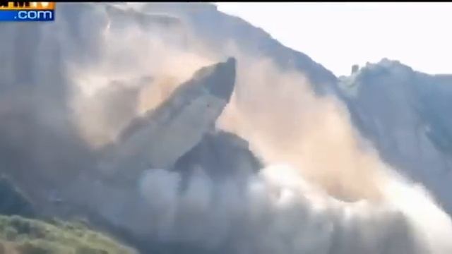 Cliff Collapse Caught on Video смотреть онлайн