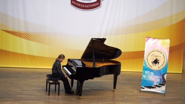 Разгуляев Лев