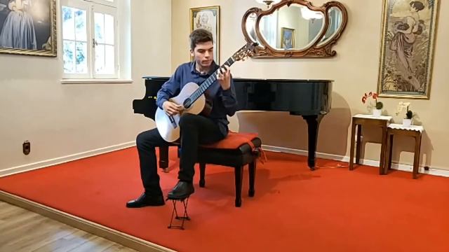 Lucas de Almeida: Gavotta-Choro - H. Villa-Lobos смотреть онлайн