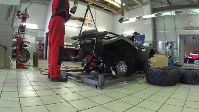 Сборка YAMAHA YFM 700 GRIZZLY смотреть онлайн