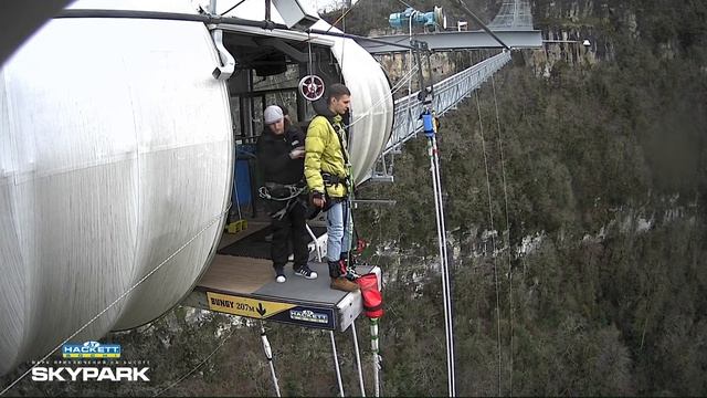Skypark bungy jump 207m / Прыжок с 207 метров скайпарк Сочи смотреть онлайн
