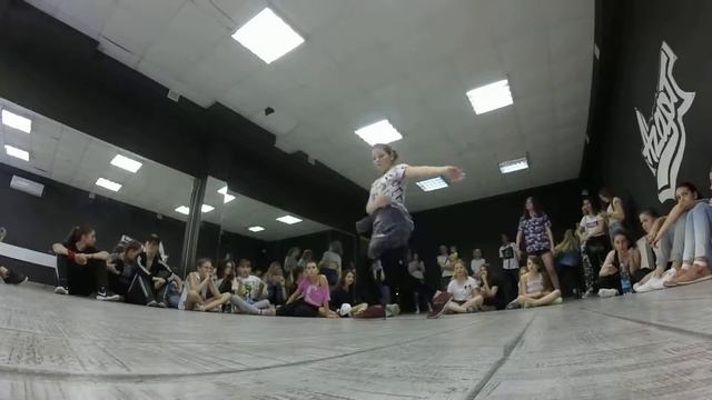 Юльчик Dancehall г. Таганрог смотреть онлайн