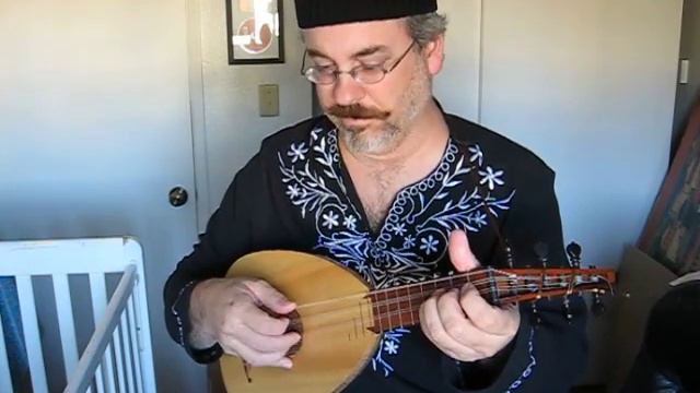 Stefan Dollak plays "Chestnut" on the four course lute смотреть онлайн