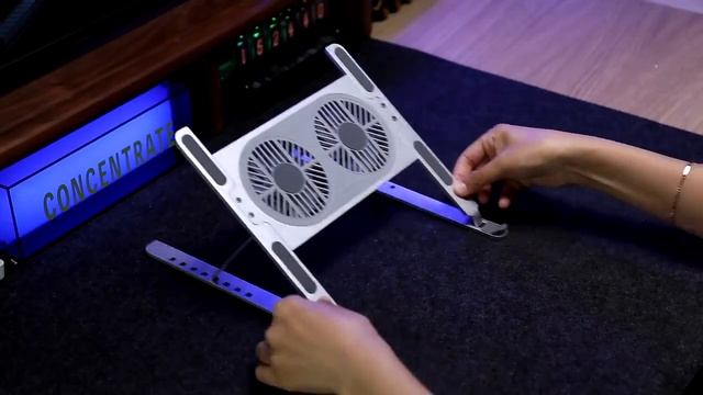 Підставка для ноутбука з підсвіткою та охолодженням до 17.3" Silver (P11F) смотреть онлайн