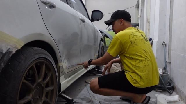 PROSES BODY KIT SUZUKI SWIFT ELEGAN GT! BENTUK BEDA BREKET TETEP AMAN!! смотреть онлайн