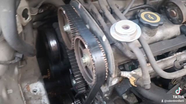 Ford Focus Wasser Pumpe tauschen смотреть онлайн