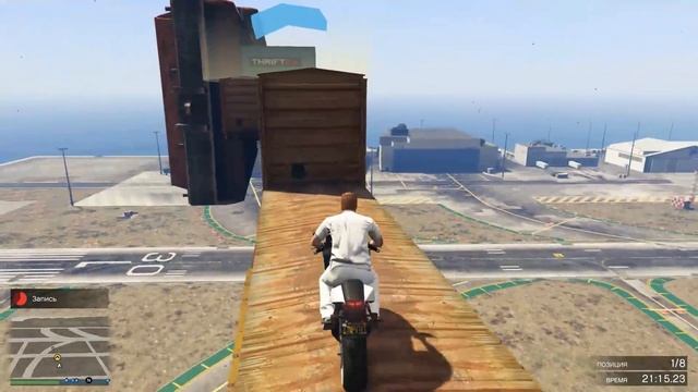 НЕПРОХОДИМЫЙ МОТО ПАРКУР В АЭРОПОРТУ С МЕГА ГЛАЙДОМ В GTA ONLINE! смотреть онлайн
