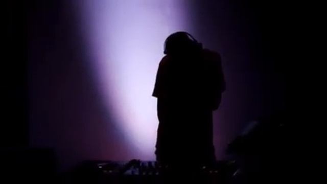 DISK JOCKEY GEORGES FLASHBACK ANTROLOGIA DE LOS OCHENTAS смотреть онлайн