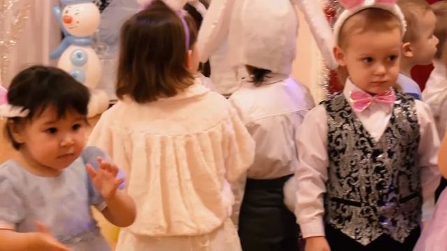 Новогодняй утренник_52 садик УФА_2016 смотреть онлайн