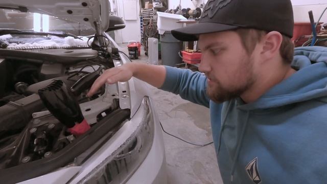 Do this NOW to get rid of condensation inside your headlights... смотреть онлайн