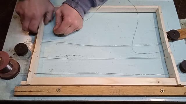 натяжка проволоки на пчелорамки смотреть онлайн