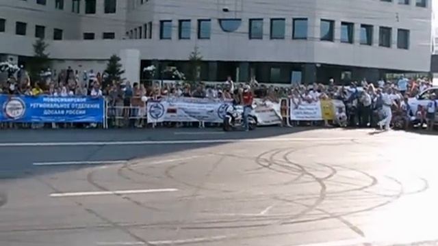 День города - 2012 Новосибирск. Мотоциклы Часть-1.flv смотреть онлайн