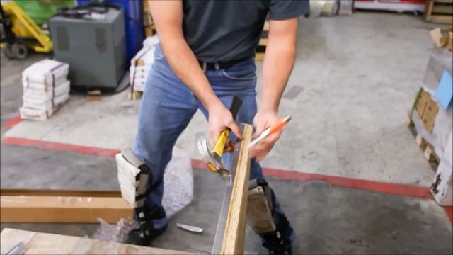 Trim a Trap Door with Jonny Corners смотреть онлайн