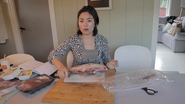Birthday Vlog| 给挪威家人做中式烧烤Make Chinese barbecue at home смотреть онлайн