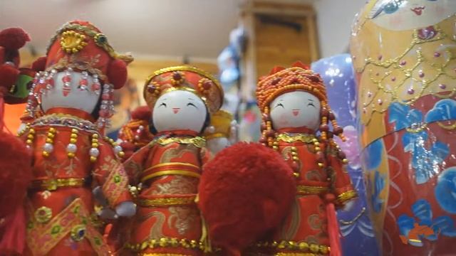 Українські дівчата в Китаї - так ви ще не танцювали! Китай, Юньнань, путешествия смотреть онлайн