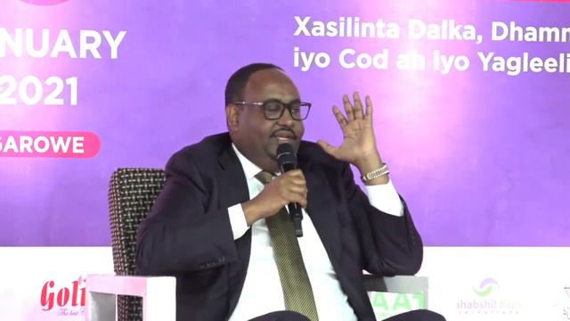 Toos U Daawo Su'aalahii lagu Boobay Siciid Deni, Ahmed Madoobe Iyo Axmed Qoor-Qoor. смотреть онлайн