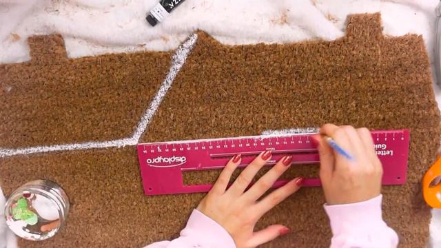 DIY Gingerbread House Doormat *Anthropologie Inspired* 🎅🏼 CHRISTMAS CRAFT WEEK #1 🎅🏼