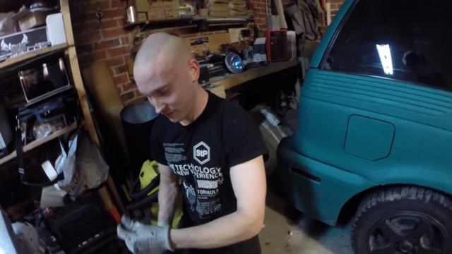 Space Wagon Rebuild 2015 Part 20: Painting the cabin смотреть онлайн
