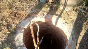 Кладка колодца с лицевого кирпича на белый шов