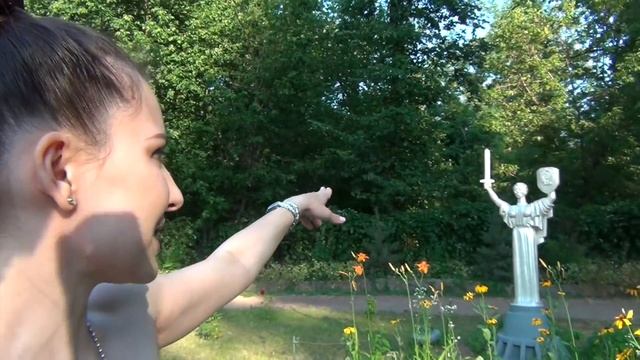 VLOG ? Парк "УКРАИНА В МИНИАТЮРЕ" | Достопримечательности Киева, пляжи на Днепре ? LilyBoiko смотреть онлайн
